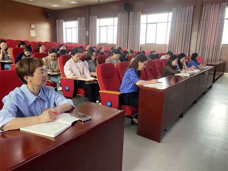 教师沟通的技巧3.jpg